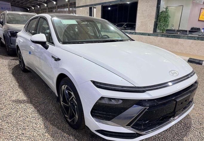 New Hyundai Sonata VIII (DN8) Facelift, 2.5 l, 2026 in Saudi Arabia, Medina by Al Afkham Cars معرض الأفخم للسيارات, White color. Other | AUTO.AE | Listing #269591