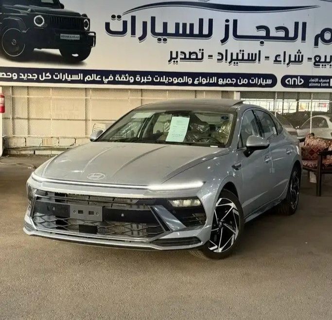 جديدة Hyundai Sonata عملية فيس ليفت VIII (DN8), 2.5 l, 2026 في في المملكة العربية السعودية, المدينة المنورة من Wisam Al Hejaz Cars شركة وسام الحجاز للسيارات، اللون فضي. مواصفات الخليج | AUTO.AE | إعلان #269601