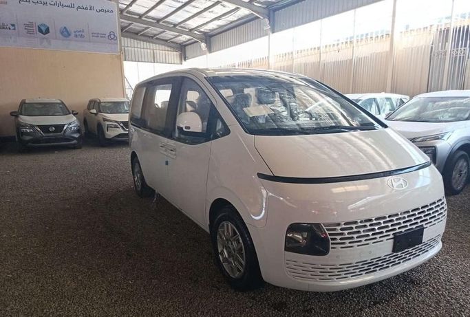New Hyundai Staria, 3.5 l, 2026 in Saudi Arabia, Medina by Al Afkham Cars معرض الأفخم للسيارات, White color. Other | AUTO.AE | Listing #272251