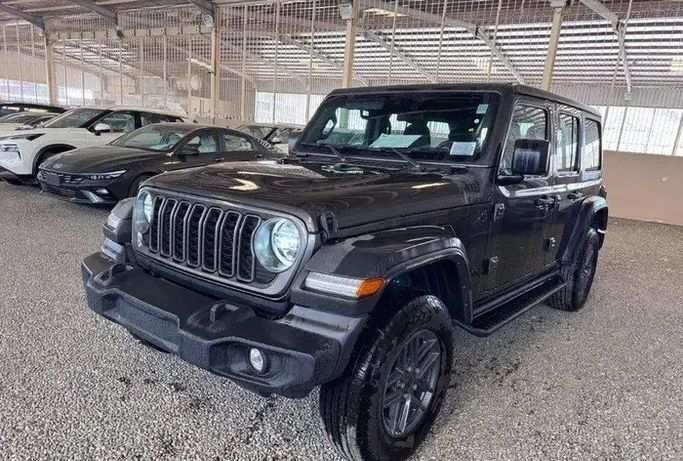 Новый Jeep Wrangler IV (JL) Рестайлинг, 3.6 л, 2025 в Саудовская Аравия, Медина от Al Afkham Cars معرض الأفخم للسيارات Черный цвет. Other | AUTO.AE | Объявление #272219
