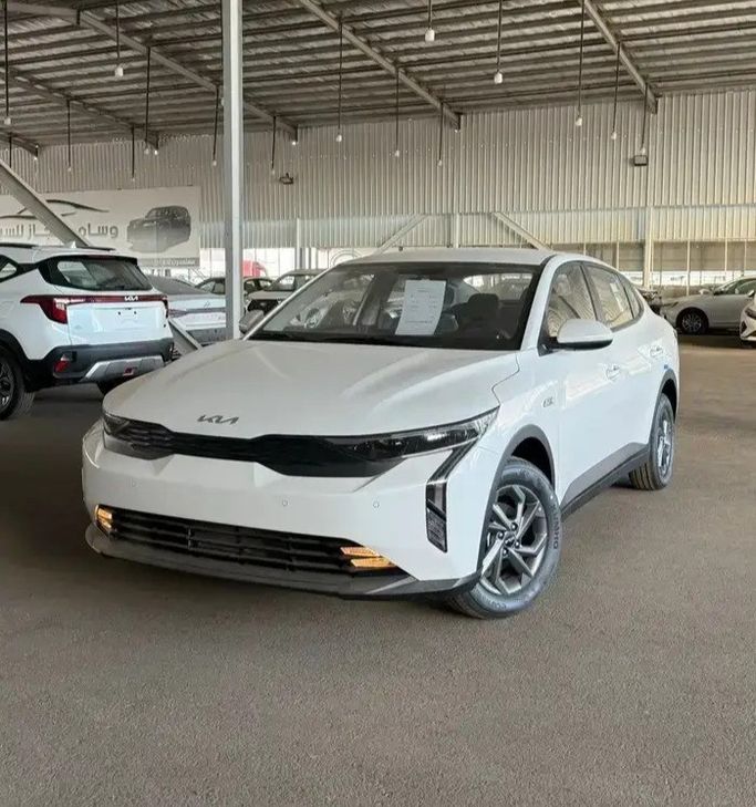 جديدة Kia K3 II (السوق الصينية) فيس ليفت الثاني (السوق الصينية), 1.5 l, 2026 في في المملكة العربية السعودية, المدينة المنورة من Wisam Al Hejaz Cars شركة وسام الحجاز للسيارات، اللون أبيض. مواصفات الخليج | AUTO.AE | إعلان #269579