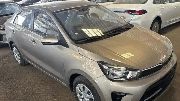 Новый Kia Pegas, 1.4 л, 2026 в Саудовская Аравия, Медина от معرض قمه الابداع للسيارات Серебристый цвет. Other | AUTO.AE | Объявление #268257