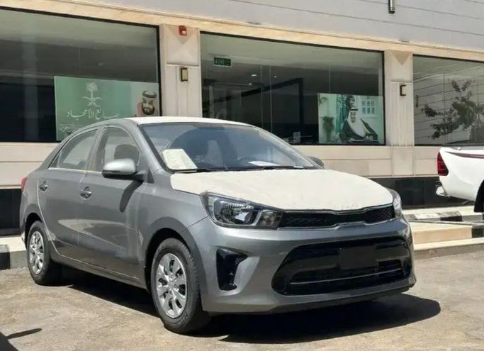 Новый Kia Pegas, 1.4 л, 2026 в Саудовская Аравия, Медина от Faisal Al Tamayoz Cars معرض فيضل التميز للسيارات Серебристый цвет. GCC | AUTO.AE | Объявление #269512