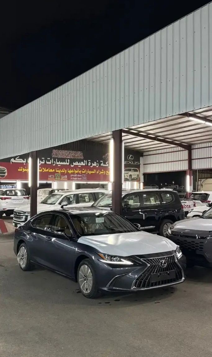New Lexus ES 250 VII (XZ10) Facelift, 2.5 l, 2025 in Saudi Arabia, Medina by Zahrat Al Eis شركة زهرة العيص للسيارات, Navy Blue color. GCC Specs | AUTO.AE | Listing #268180