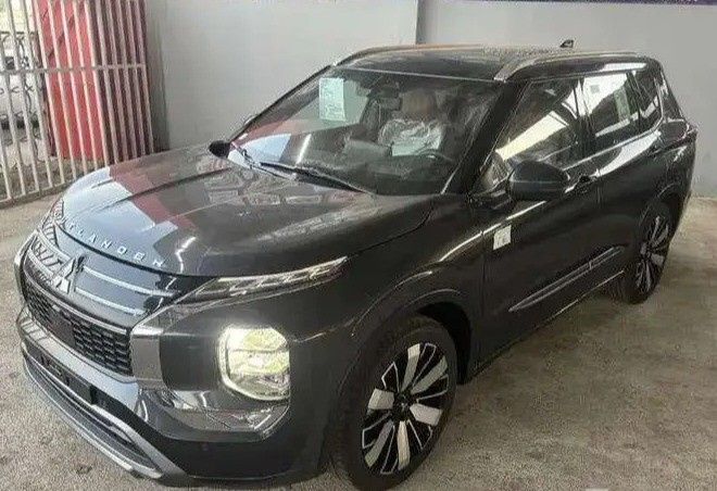 Новый Mitsubishi Outlander IV, 2.5 л, 2026 в Саудовская Аравия, Медина от معرض قمه الابداع للسيارات Серый цвет. Other | AUTO.AE | Объявление #268265