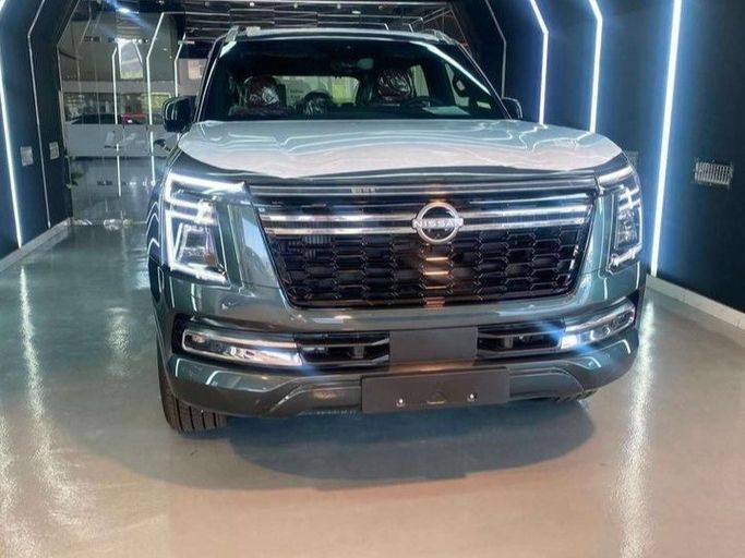 جديدة Nissan Patrol سابعاً (Y63), 3.8 l, 2026 في في المملكة العربية السعودية, المدينة المنورة من Al Afkham Cars معرض الأفخم للسيارات، اللون رمادي. أخرى | AUTO.AE | إعلان #269487
