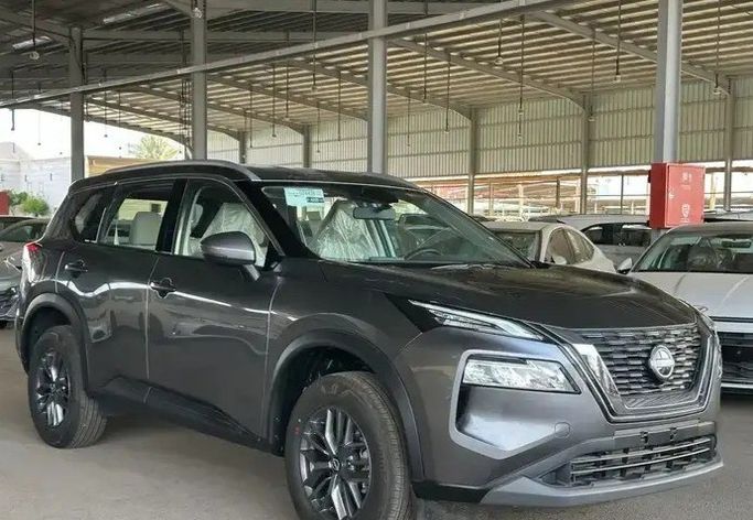 جديدة Nissan X-Trail رابعاً, 2.5 l, 2026 في في المملكة العربية السعودية, المدينة المنورة من Faisal Al Tamayoz Cars معرض فيضل التميز للسيارات، اللون فضي. مواصفات الخليج | AUTO.AE | إعلان #269358