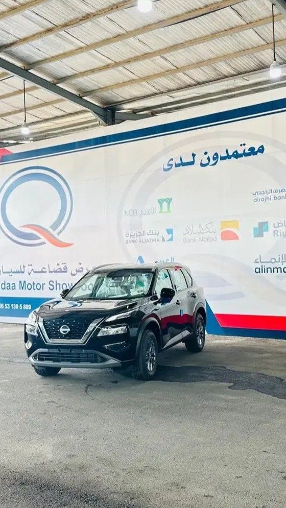 جديدة Nissan X-Trail رابعاً, 2.5 l, 2026 في في المملكة العربية السعودية, المدينة المنورة من Qudaa Cars معرض قضاعة للسيارات، اللون أسود. مواصفات الخليج | AUTO.AE | إعلان #269558