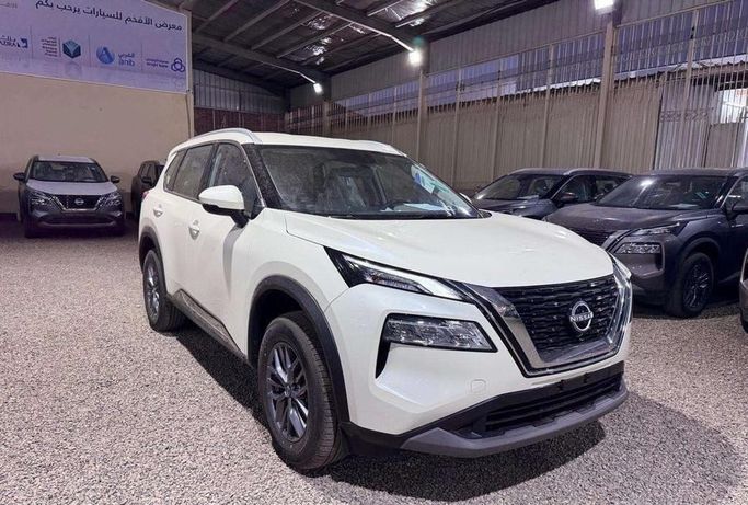 جديدة Nissan X-Trail رابعاً, 2.5 l, 2026 في في المملكة العربية السعودية, المدينة المنورة من Al Afkham Cars معرض الأفخم للسيارات، اللون أبيض. أخرى | AUTO.AE | إعلان #271436