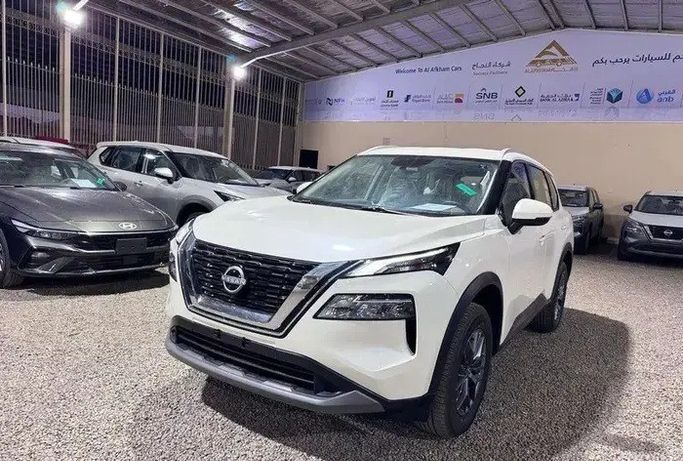 جديدة Nissan X-Trail رابعاً, 2.5 l, 2026 في في المملكة العربية السعودية, المدينة المنورة من Al Afkham Cars معرض الأفخم للسيارات، اللون أبيض. أخرى | AUTO.AE | إعلان #272215