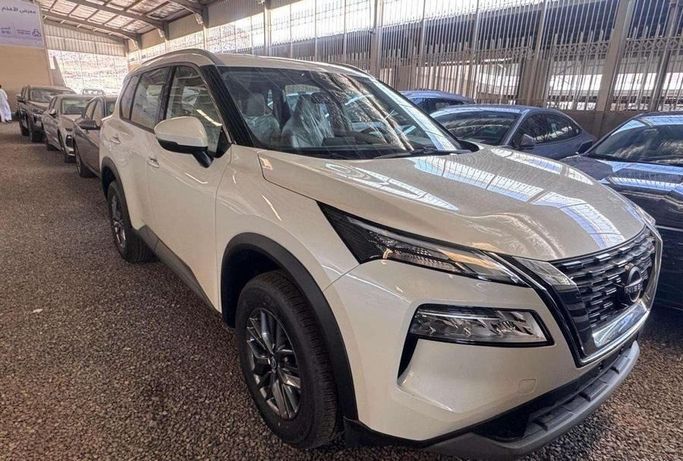 جديدة Nissan X-Trail رابعاً, 2.5 l, 2026 في في المملكة العربية السعودية, المدينة المنورة من Al Afkham Cars معرض الأفخم للسيارات، اللون أبيض. أخرى | AUTO.AE | إعلان #273937