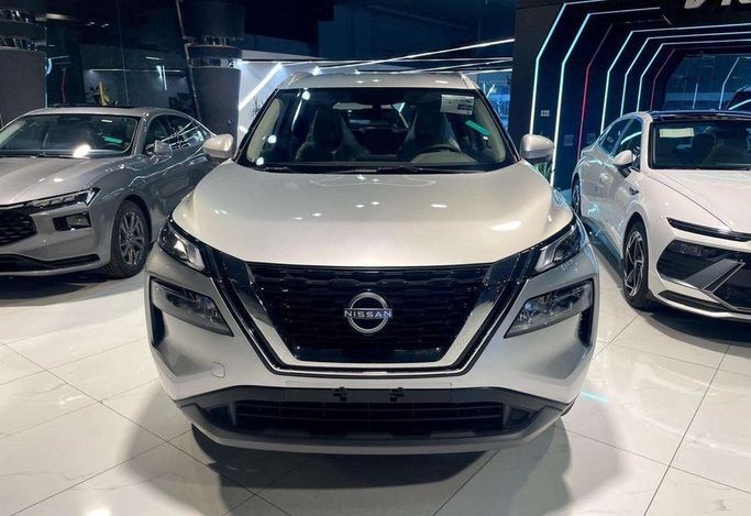 جديدة Nissan X-Trail رابعاً, 2.5 l, 2026 في في المملكة العربية السعودية, المدينة المنورة من Al Afkham Cars معرض الأفخم للسيارات، اللون فضي. أخرى | AUTO.AE | إعلان #273944
