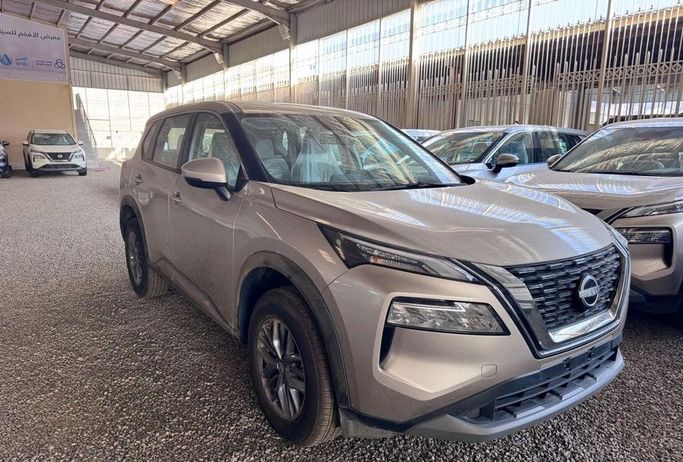 جديدة Nissan X-Trail رابعاً, 2.5 l, 2026 في في المملكة العربية السعودية, المدينة المنورة من Al Afkham Cars معرض الأفخم للسيارات، اللون فضي. أخرى | AUTO.AE | إعلان #273970
