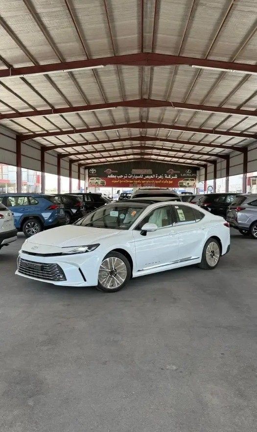 Новый Toyota Camry IX (XV80), 2.5 л, 2026 в Саудовская Аравия, Медина от Zahrat Al Eis شركة زهرة العيص للسيارات Белый цвет. GCC | AUTO.AE | Объявление #267933