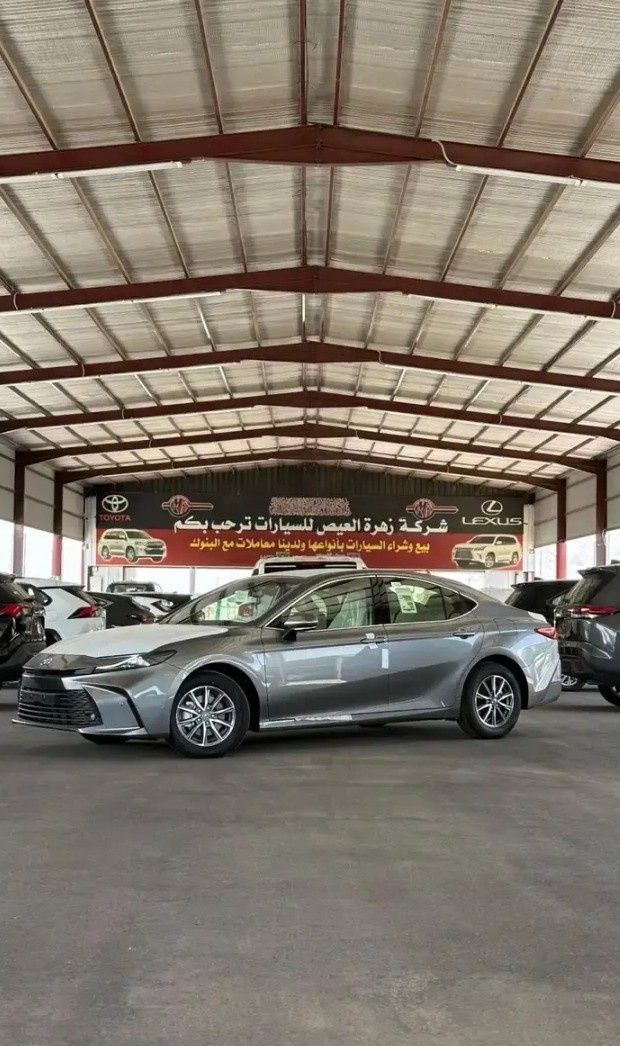 Новый Toyota Camry IX (XV80), 2.5 л, 2026 в Саудовская Аравия, Медина от Zahrat Al Eis شركة زهرة العيص للسيارات Серый цвет. GCC | AUTO.AE | Объявление #267940