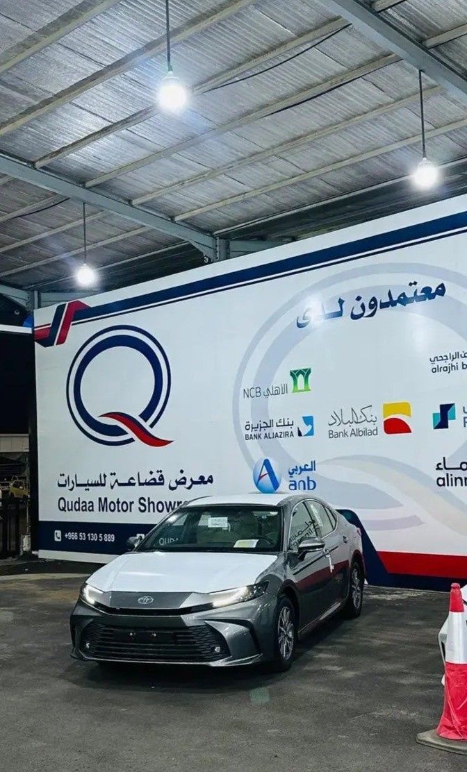 جديدة Toyota Camry التاسع (XV80), 2.5 l, 2025 في في المملكة العربية السعودية, المدينة المنورة من Qudaa Cars معرض قضاعة للسيارات، اللون فضي. مواصفات الخليج | AUTO.AE | إعلان #269561