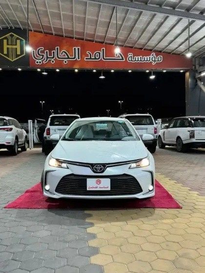 Новый Toyota Corolla XII (E210) Рестайлинг 2, 2.0 л, 2026 в Саудовская Аравия, Медина от Hamed Al Jabri Cars مؤسسة حامد الجابري للسيارت Белый цвет.  | AUTO.AE | Объявление #268564