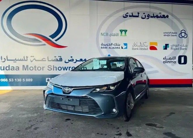 جديدة Toyota Corolla Sporty XII (E210), 2.0 l, 2025 في في المملكة العربية السعودية, المدينة المنورة من Qudaa Cars معرض قضاعة للسيارات، اللون رمادي. مواصفات الخليج | AUTO.AE | إعلان #269647
