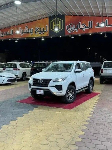 New Toyota Fortuner II Facelift, 2.7 l, 2026 in Saudi Arabia, Medina by Hamed Al Jabri Cars مؤسسة حامد الجابري للسيارت, White color.  | AUTO.AE | Listing #268616