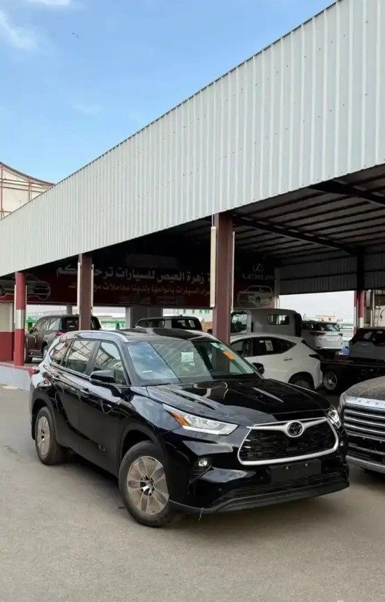 Новый Toyota Highlander IV (U70), 2.4 л, 2026 в Саудовская Аравия, Медина от Zahrat Al Eis شركة زهرة العيص للسيارات Черный цвет. GCC | AUTO.AE | Объявление #267927