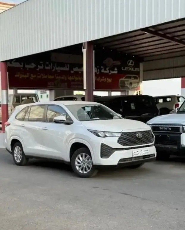 Новый Toyota Innova III (Zenix), 2.0 л, 2026 в Саудовская Аравия, Медина от Zahrat Al Eis شركة زهرة العيص للسيارات Белый цвет. GCC | AUTO.AE | Объявление #268207