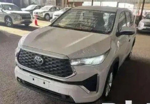 جديدة Toyota Innova ثالثًا, 2.0 l, 2026 في في المملكة العربية السعودية, المدينة المنورة من معرض قمه الابداع للسيارات، اللون أبيض. أخرى | AUTO.AE | إعلان #268492