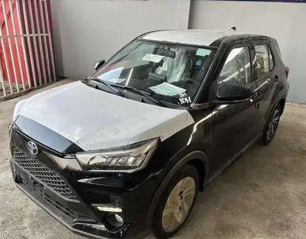 جديدة Toyota Raize I, 1.0 l, 2026 في في المملكة العربية السعودية, المدينة المنورة من معرض قمه الابداع للسيارات، اللون أسود. أخرى | AUTO.AE | إعلان #268541