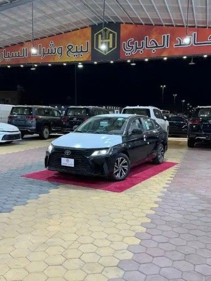 Новый Toyota Yaris IV (AC100), 1.3 л, 2026 в Саудовская Аравия, Медина от Hamed Al Jabri Cars مؤسسة حامد الجابري للسيارت Черный цвет.  | AUTO.AE | Объявление #268536