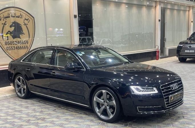 Подержанный Audi A8 50 TFSI III (D4) Рестайлинг, 3.0 л, 2015 в Саудовская Аравия, Эр-Рияд от Ramz Al Asalah رمز الاصالة Тёмно-синий цвет.  | AUTO.AE | Объявление #249511
