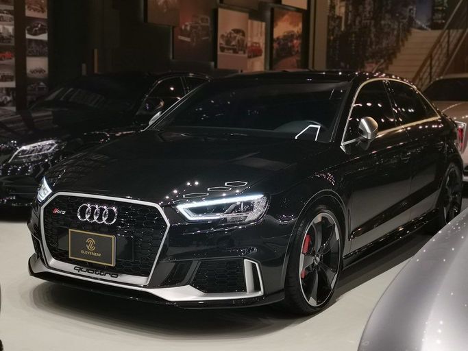 مستعملة Audi RS 3 فيس ليفت II (8V) II (8V), 2.5 l, 2018 في في المملكة العربية السعودية, الرياض من Eleven car، اللون أسود.  | AUTO.AE