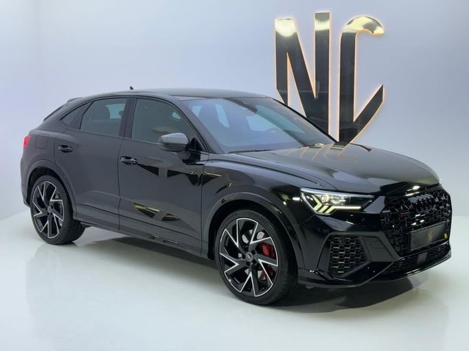 Подержанный Audi RS Q3 II (F3), 2.5 л, 2023 в Саудовская Аравия, Эр-Рияд от Black Car  Черный цвет. GCC | AUTO.AE | Объявление #255867