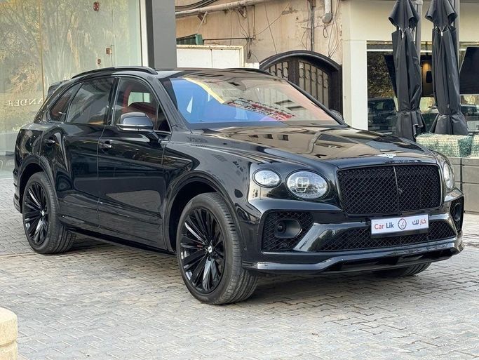 مستعملة Bentley Bentayga Speed أنا فيس ليفت, 6.0 l, 2022 في في المملكة العربية السعودية, الرياض من Car Lik معرض كار لك للسيارات، اللون أسود.  | AUTO.AE | إعلان #256648