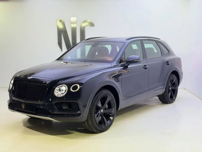مستعملة Bentley Bentayga I, 6.0 l, 2020 في في المملكة العربية السعودية, الرياض من Black Car ، اللون بنفسجي.  | AUTO.AE | إعلان #256684