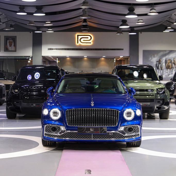 Подержанный Bentley Flying Spur III, 4.0 л, 2024 в Саудовская Аравия, Эр-Рияд от Platinum Car Тёмно-синий цвет. GCC | AUTO.AE | Объявление #255470
