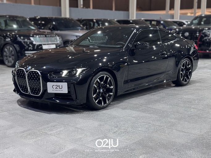 مستعملة BMW 4 Series 420i xDrive ز 22، ز 23، ز 26, 2.0 l, 2026 في في المملكة العربية السعودية, الرياض من Automobile For You، اللون أسود. أخرى | AUTO.AE | إعلان #246322