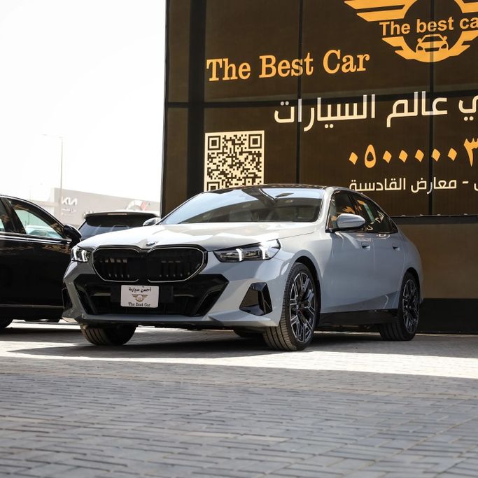جديدة BMW 5 Series 520i VIII (G60/ G61/ G68), 2.0 l, 2026 في في المملكة العربية السعودية, الرياض من The best car احسن سيارة، اللون رمادي.  | AUTO.AE | إعلان #246404