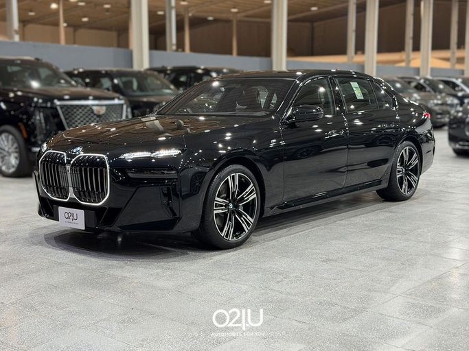 Новый BMW 7 Series 740i xDrive VII (G70), 3.0 л, 2026 в Саудовская Аравия, Эр-Рияд от Automobile For You Черный цвет. Other | AUTO.AE | Объявление #246251