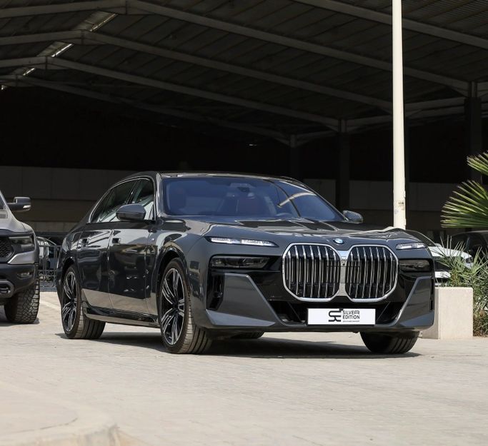 New BMW 7 Series 735i VII (G70), 3.0 l, 2026 in Saudi Arabia, Riyadh by Silver Edition الاصدار الفضي, Grey color.  | AUTO.AE | Listing #251804