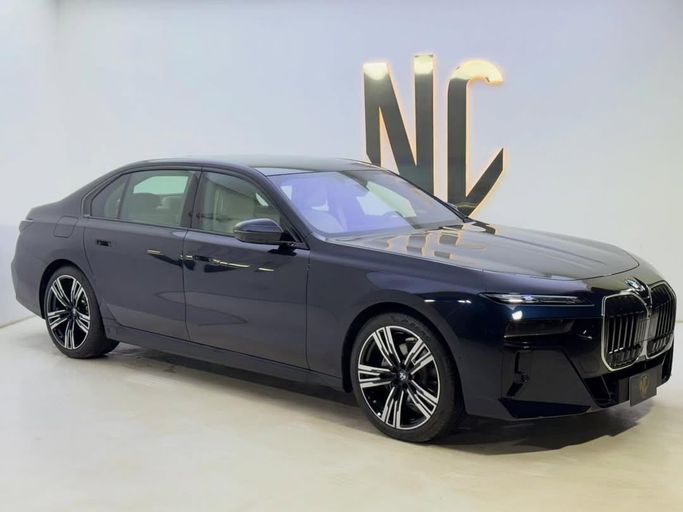 مستعملة BMW 7 Series 735i سابعاً (G70), 3.0 l, 2026 في في المملكة العربية السعودية, الرياض من Black Car ، اللون أزرق داكن.  | AUTO.AE | إعلان #256425