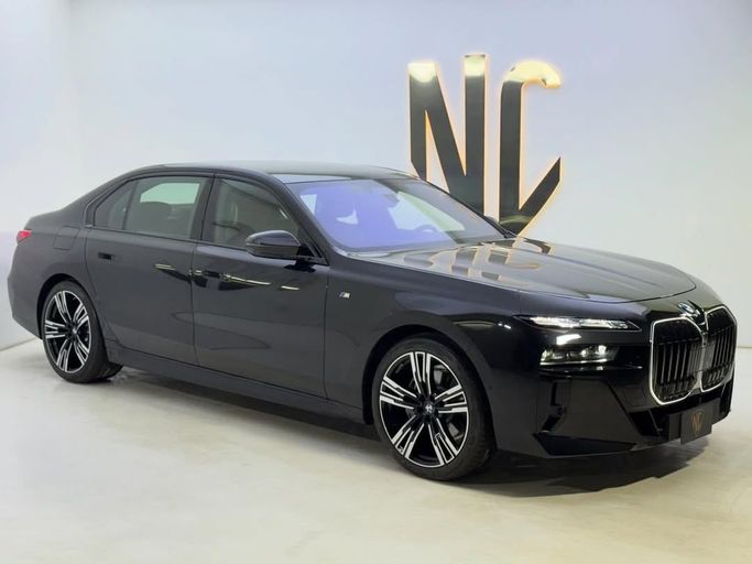 Подержанный BMW 7 Series 735i VII (G70), 3.0 л, 2026 в Саудовская Аравия, Эр-Рияд от Black Car  Тёмно-синий цвет. GCC | AUTO.AE | Объявление #256428