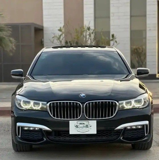 Подержанный BMW 7 Series 730Li VI (G11/G12), 2.0 л, 2018 в Саудовская Аравия, Эр-Рияд от First Top One Cars معرض فيرست توب ون للسيارات Черный цвет.  | AUTO.AE | Объявление #261199