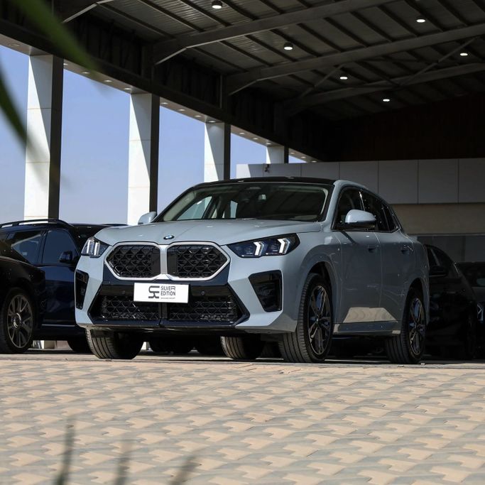 Новый BMW X2 sDrive20i II (U10), 1.5 л, 2026 в Саудовская Аравия, Эр-Рияд от Silver Edition الاصدار الفضي Серый цвет.  | AUTO.AE | Объявление #252003