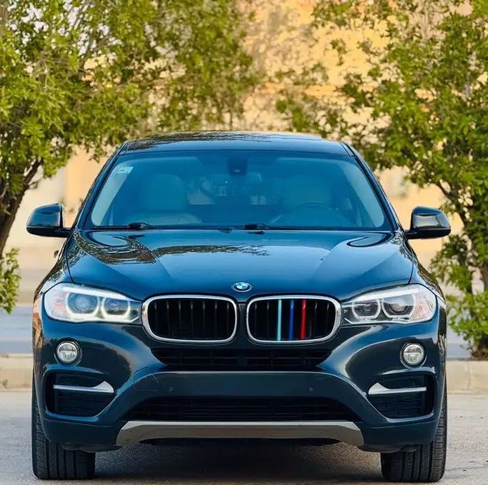 Подержанный ⁦BMW X6 35i xDrive II (F16), 3.0 л, 2018⁩ в Саудовская Аравия, Эр-Рияд от معرض الدوسري للسيارات Серый цвет.  | AUTO.AE | Объявление #291020