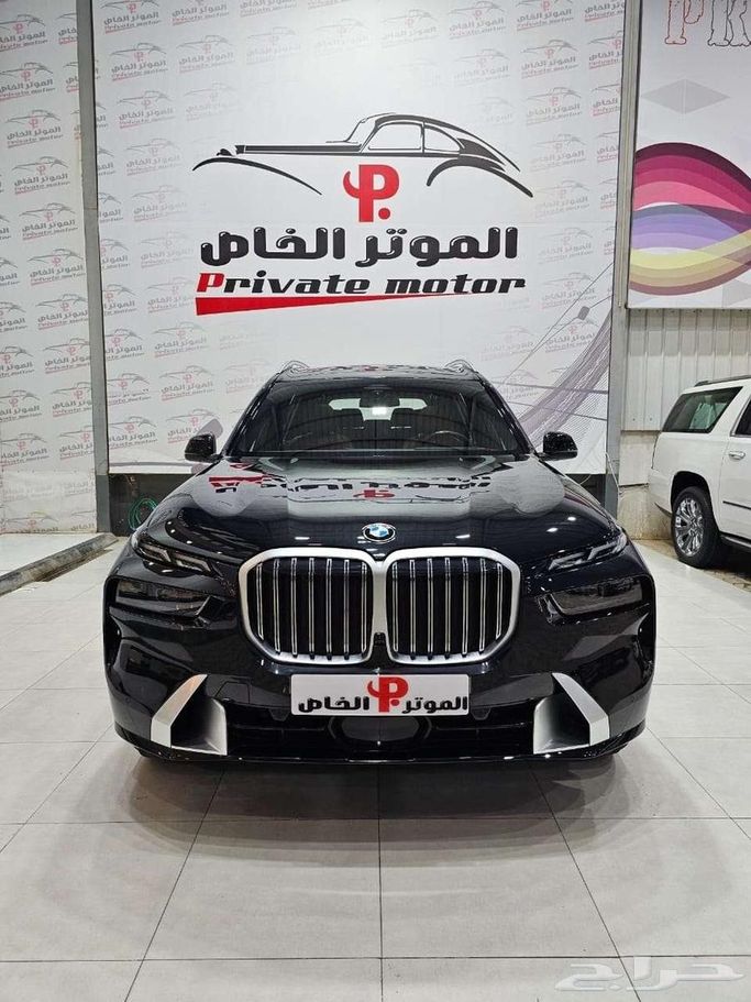 Подержанный BMW X7 40i I (G07) Рестайлинг, 3.0 л, 2024 в Саудовская Аравия, Эр-Рияд от Private Motor شركة الموتر الخاص للسيارات Черный цвет.  | AUTO.AE | Объявление #248665