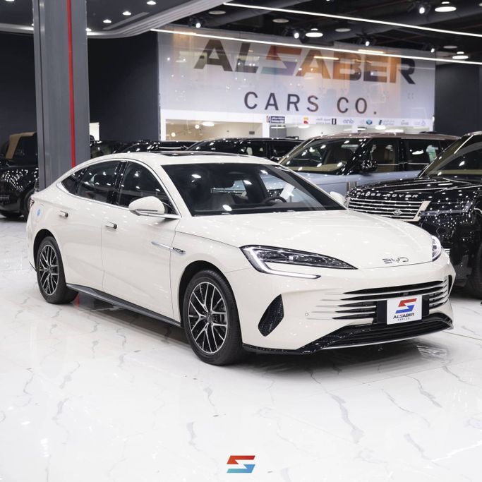 Used BYD Seal 07, 1.5 l, 2025 in Saudi Arabia, Riyadh by Al Saber Cars شركة السبر للسيارات, White color.  | AUTO.AE | Listing #250974