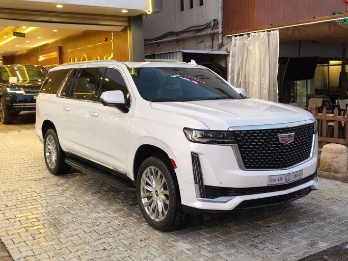مستعملة Cadillac Escalade V, 6.2 l, 2021 في في المملكة العربية السعودية, الرياض من Car Lik معرض كار لك للسيارات، اللون أبيض.  | AUTO.AE | إعلان #257099