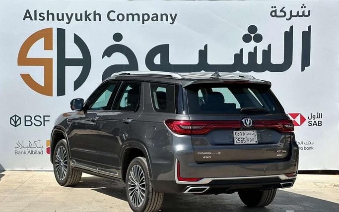 Подержанный Changan CS95 I Рестайлинг, 2.0 л, 2022 в Саудовская Аравия, Эр-Рияд от Al Shukh شركة معرض الشيوخ للسيارات Серый цвет.  | AUTO.AE | Объявление #296225 — фото 3 из 18
