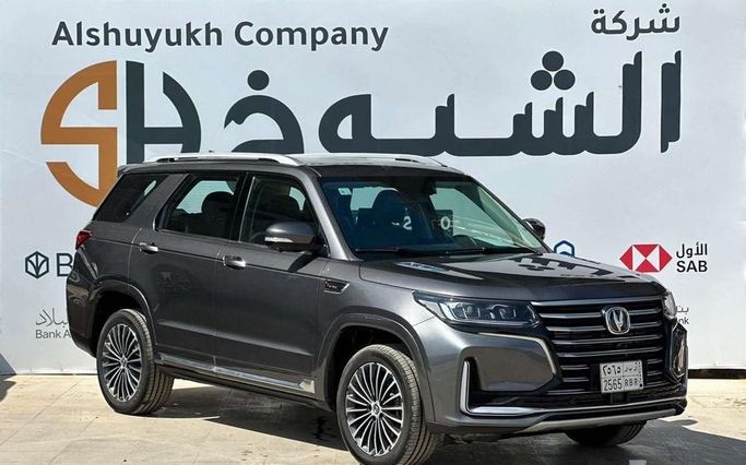 Подержанный Changan CS95 I Рестайлинг, 2.0 л, 2022 в Саудовская Аравия, Эр-Рияд от Al Shukh شركة معرض الشيوخ للسيارات Серый цвет.  | AUTO.AE | Объявление #296225 — фото 5 из 18