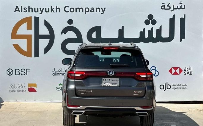 Подержанный Changan CS95 I Рестайлинг, 2.0 л, 2022 в Саудовская Аравия, Эр-Рияд от Al Shukh شركة معرض الشيوخ للسيارات Серый цвет.  | AUTO.AE | Объявление #296225 — фото 6 из 18