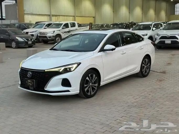 Подержанный Changan Eado II, 1.6 л, 2023 в Саудовская Аравия, Эр-Рияд от Saad Car  معرض سعد للسيارات Белый цвет.  | AUTO.AE | Объявление #261829